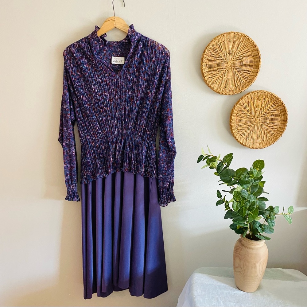 Vintage 1980s Liz Roberts Inc. Purple Floral Dress View 5